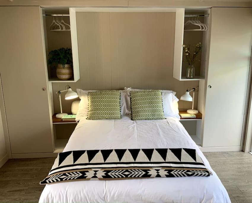 Cabin Retreat In The Heart Of Warwick. Ворик Екстер'єр фото